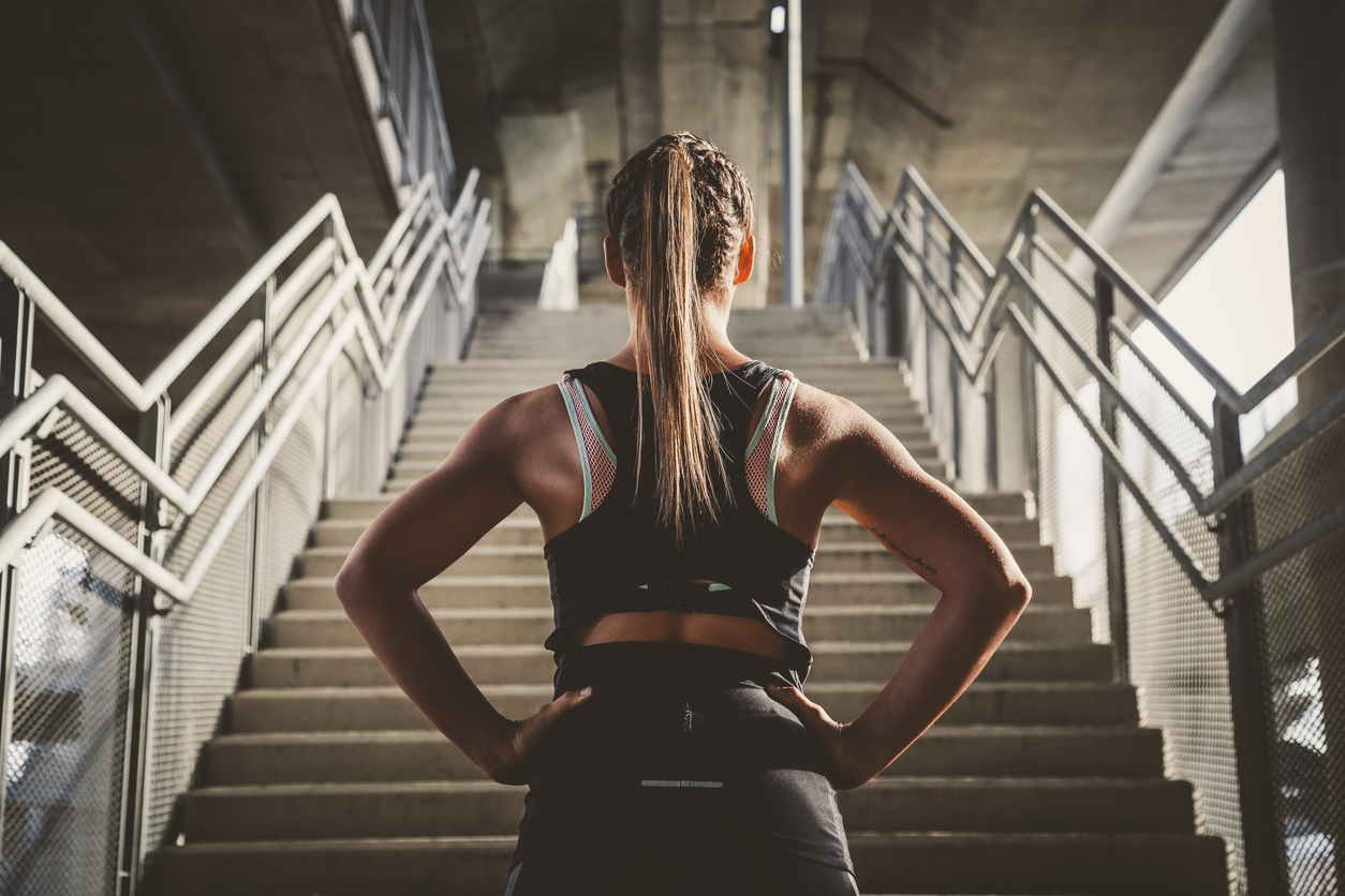 Girl prepairing for workout Nuestra actitud es la diferencia